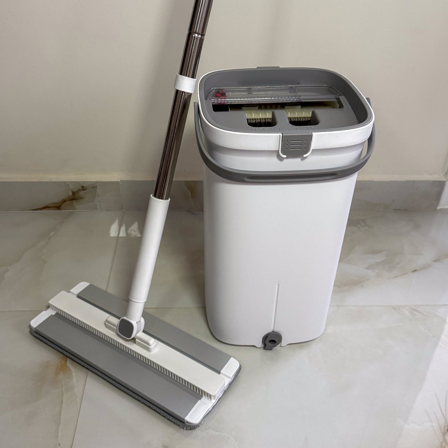 Mopix™ – Σφουγγαρίστρα με διαχωρισμό καθαρού/βρώμικου νερού